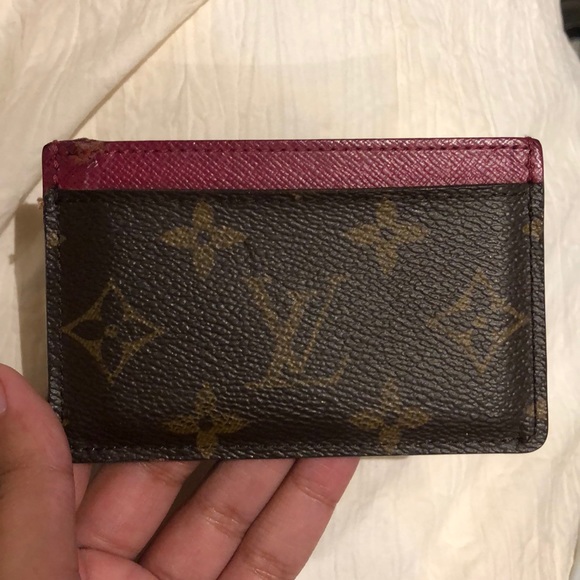 Authentic Louis Vuitton card holder OPEN TO OFFERS - Picture 2 of 8